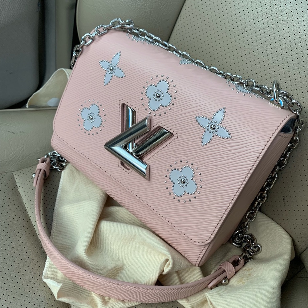 (TRADED) 2018 Authentic Louis Vuitton Epi Twist MM